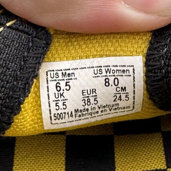 Vans x Harry Potter Classic Slip On Hufflepuff Skate Shoes Men's 6.5 Women’s 8 - Picture 8 of 9